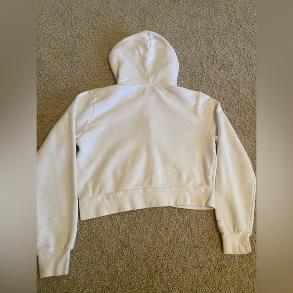 brandy melville cropped christy hoodie - Picture 2 of 3